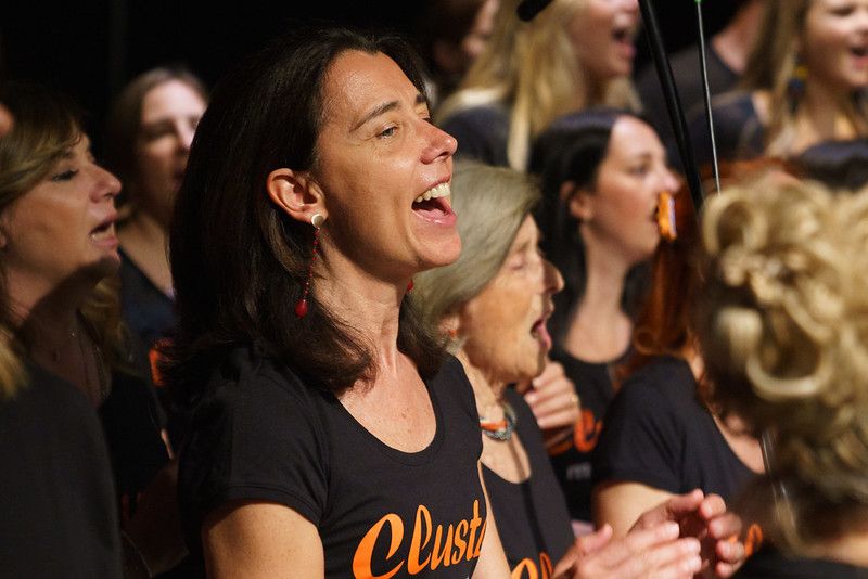 Primo piano corista gospel di Cluster