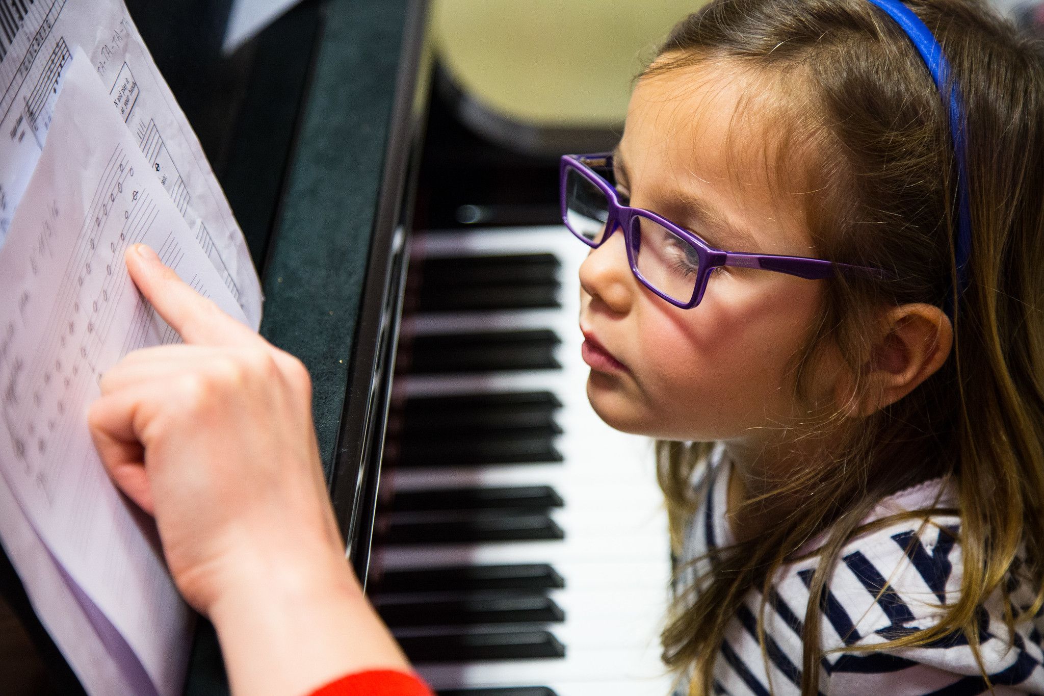Lezione di pianoforte per bambini